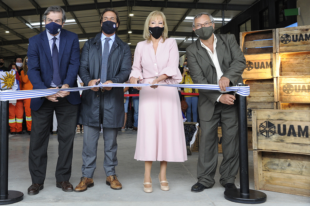 Acto_de_inauguración_de_la_Unidad_Agroalimentaria_Metropolitana.jpg