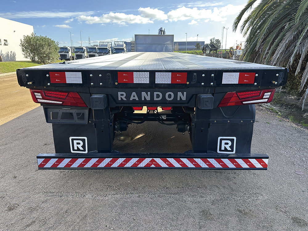 Llega_a_Uruguay_el_nuevo_semi_remolque_Plataforma_Modular_de_Randon_2.jpg