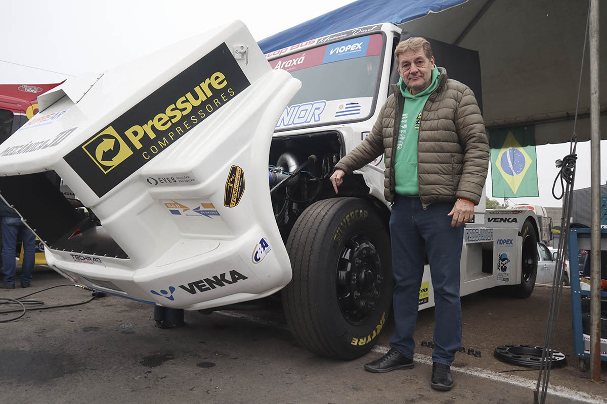 Tony_Martínez_Preparador_de_camiones_de_Formula_Truck.jpg