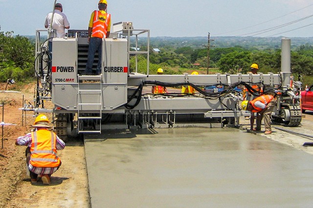  MB CRUSHER presenta la nueva generación de cucharas seleccionadoras: el sistema multifuncional es extraordinario para manejar rápidamente diferentes tipos de materiales