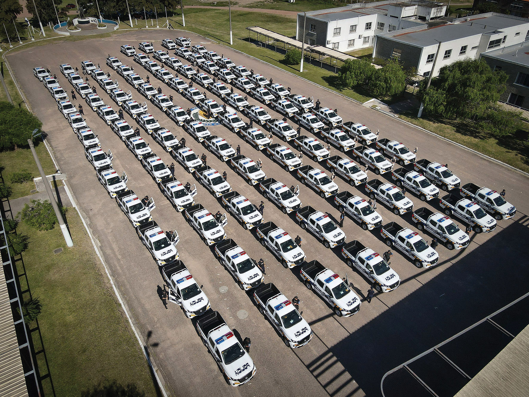 El Ministerio del Interior sumó 150 vehículos Nissan para reforzar la seguridad nacional