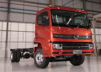 VOLKSWAGEN DELIVERY 11.180