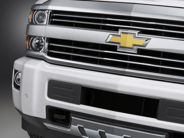 2015-chevrolet-silverado-2500hd_4