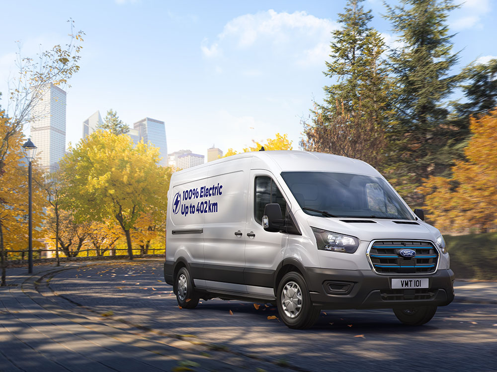 Más autonomía, recarga más rápida: Ford pro potencia la E Transit, líder de su segmento