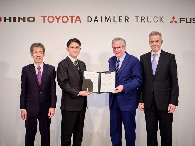 Daimler Truck, Mitsubishi Fuso, Hino y Toyota Motor Corporation concluyen un memorando de entendimiento sobre la aceleración del desarrollo de tecnologías avanzadas y la fusión de Mitsubishi Fuso y Hino Motors