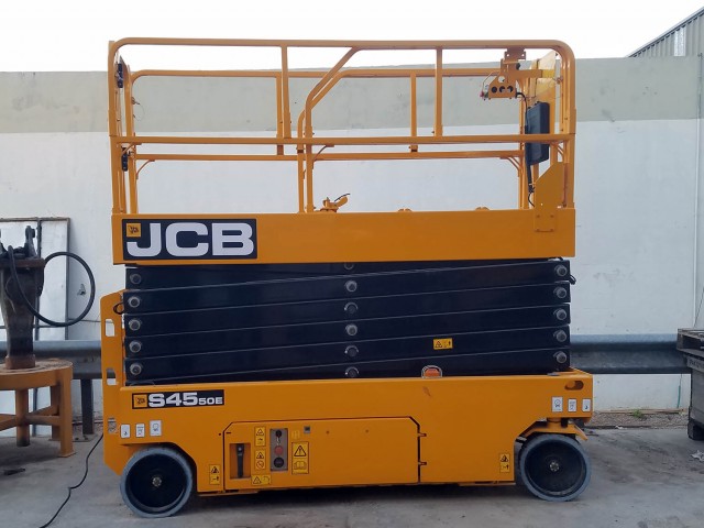 5._Plataforma_electrica_de_elevacion_JCB