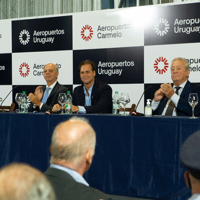 Lacalle Pou encabezó inicio de obras en aeropuerto internacional de Carmelo