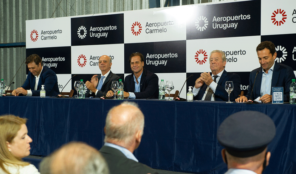 Lacalle Pou encabezó inicio de obras en aeropuerto internacional de Carmelo