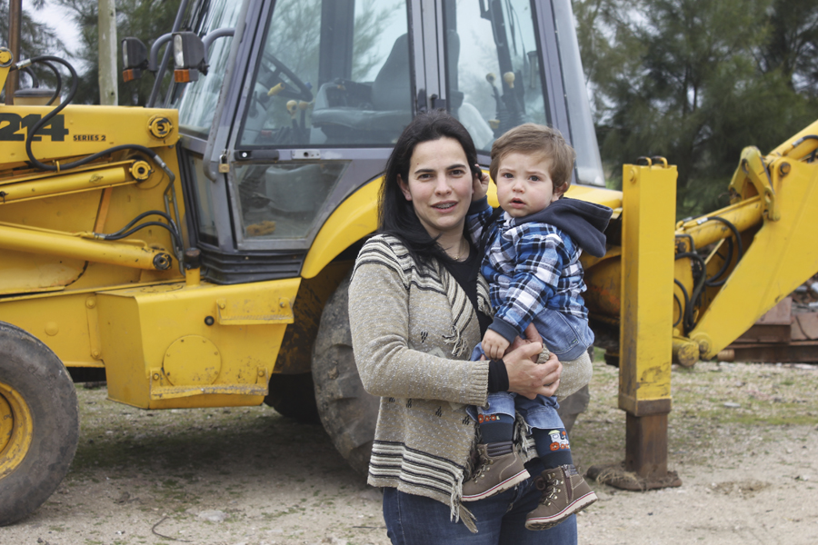 “Primero ser mamá y luego llevar  todos los papeles de la empresa”