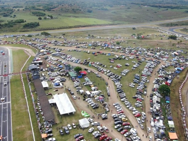 Turismo aportó 250.000 dólares para obras de infraestructura en autódromo de Rivera