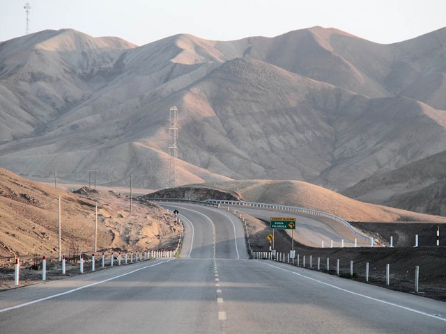 Perú refuerza competitividad mediante mejoramiento de red vial con apoyo del BID