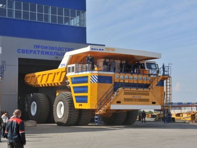 BelAZ_75710_3