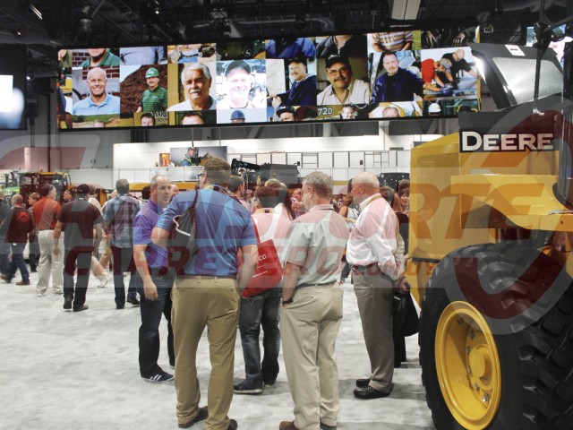 CONEXPO_-_Deere_3