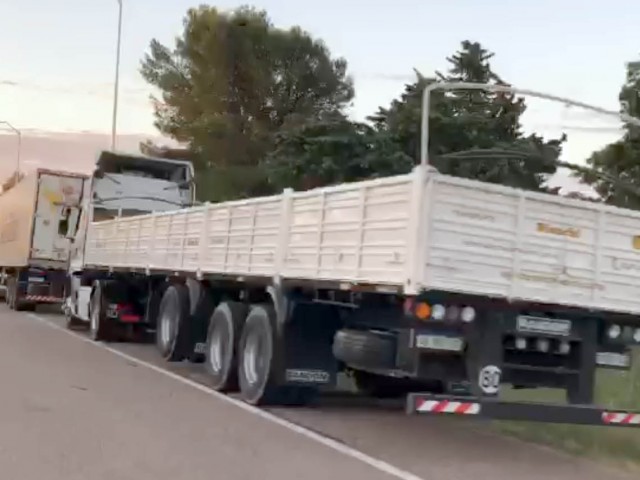 Medidas argentinas provocaron cortes en los pasos de frontera