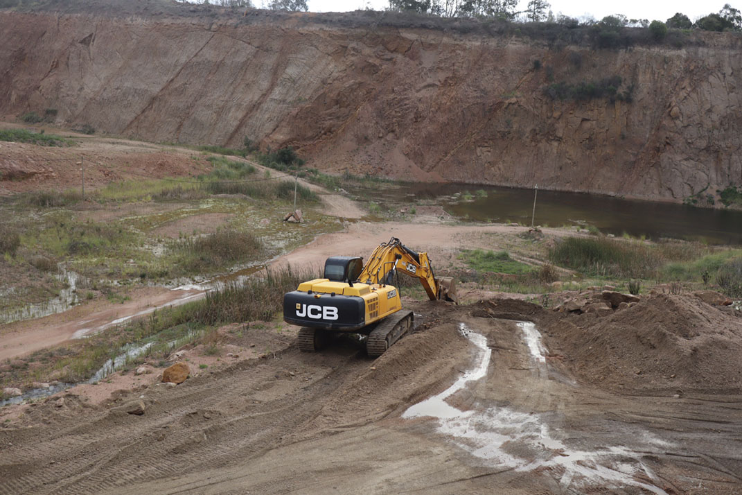 Cantera MRA LTDA. confía en JCB