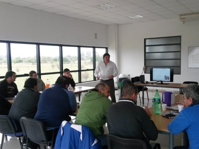 Entrenamiento de conductores en Argentina: aprender a usar la tecnología para mejorar la productividad