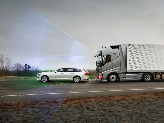 Volvo Trucks presenta su Informe de Seguridad 2017