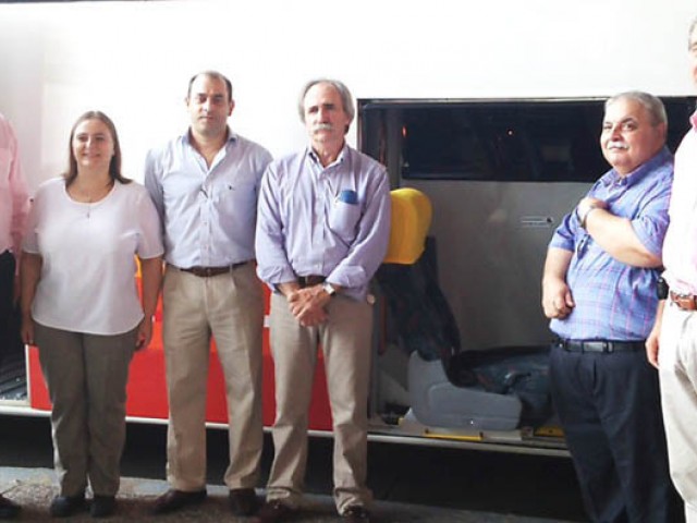 Se inauguraron unidades de transporte accesibles en la empresa COT