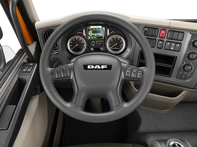 DAF-LF-2016-Edition-Interior-20151002-7-640