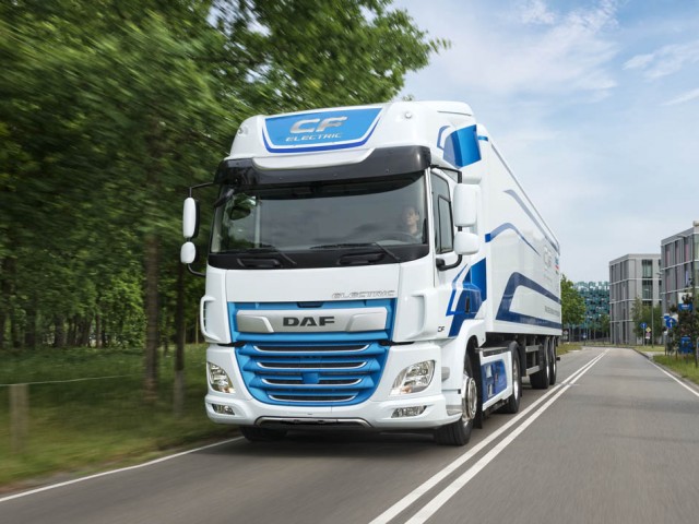 DAF se asocia con VDL Groep para  lanzar el primer CF totalmente eléctrico