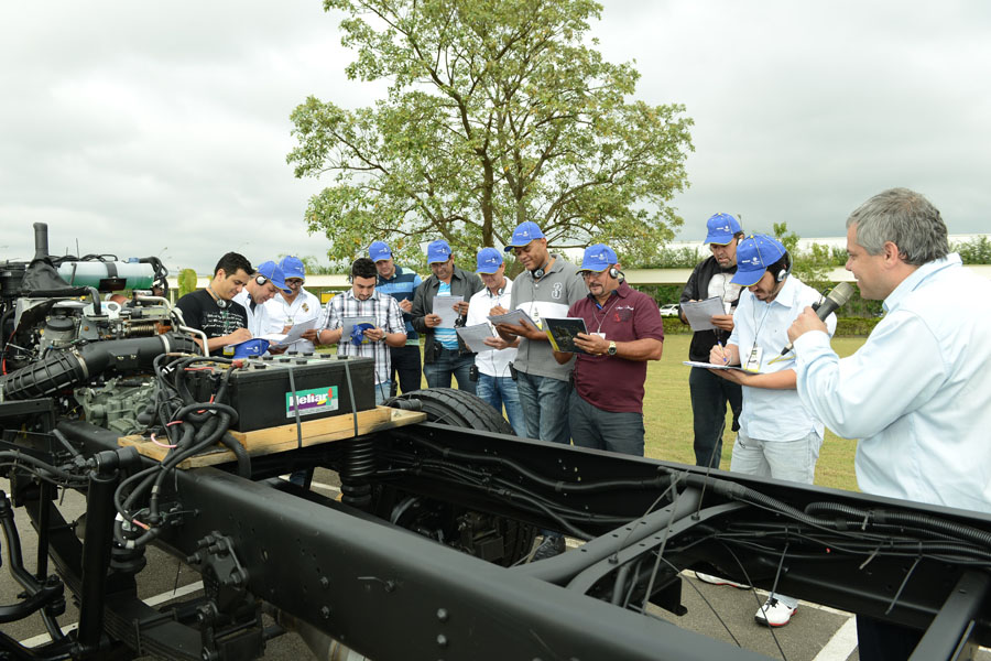 MAN Latin America capacita a los distribuidores profesionales de ómnibus de Brasil