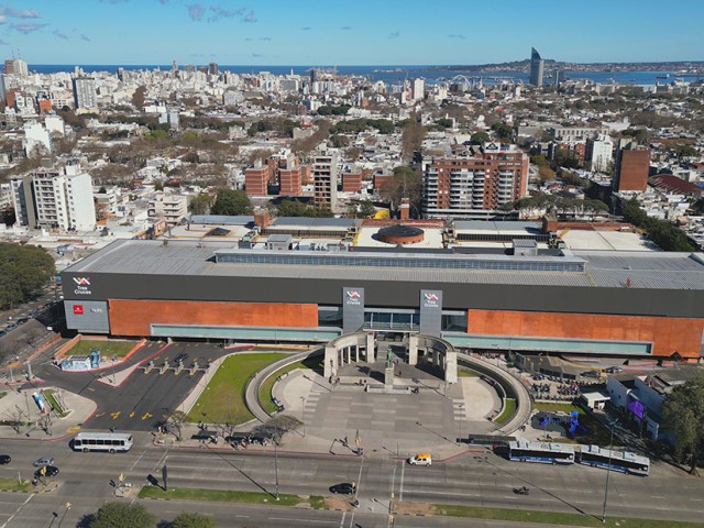 Más de 2.000.000 de pasajeros viajaron a través de la Terminal de Tres Cruces durante la temporada de verano 