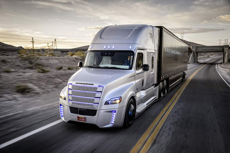 Freightliner Inspiration Truck es el primer camión de manejo autónomo en el mundo con licencia