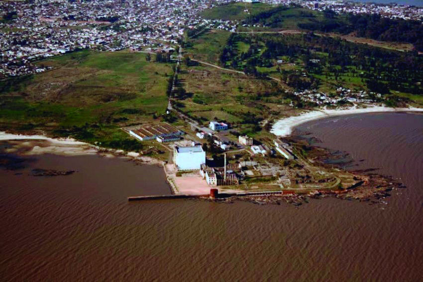 Gas Sayago retomará obras en muelle y escollera de planta regasificadora