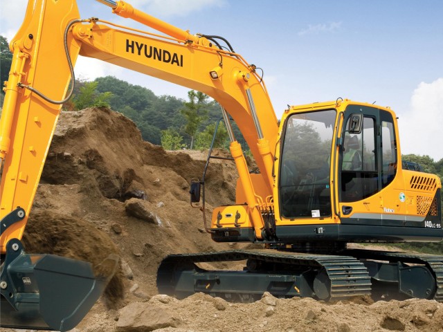 HYUNDAI_R140LC-9S_-_Excavadoras_Medianas_2