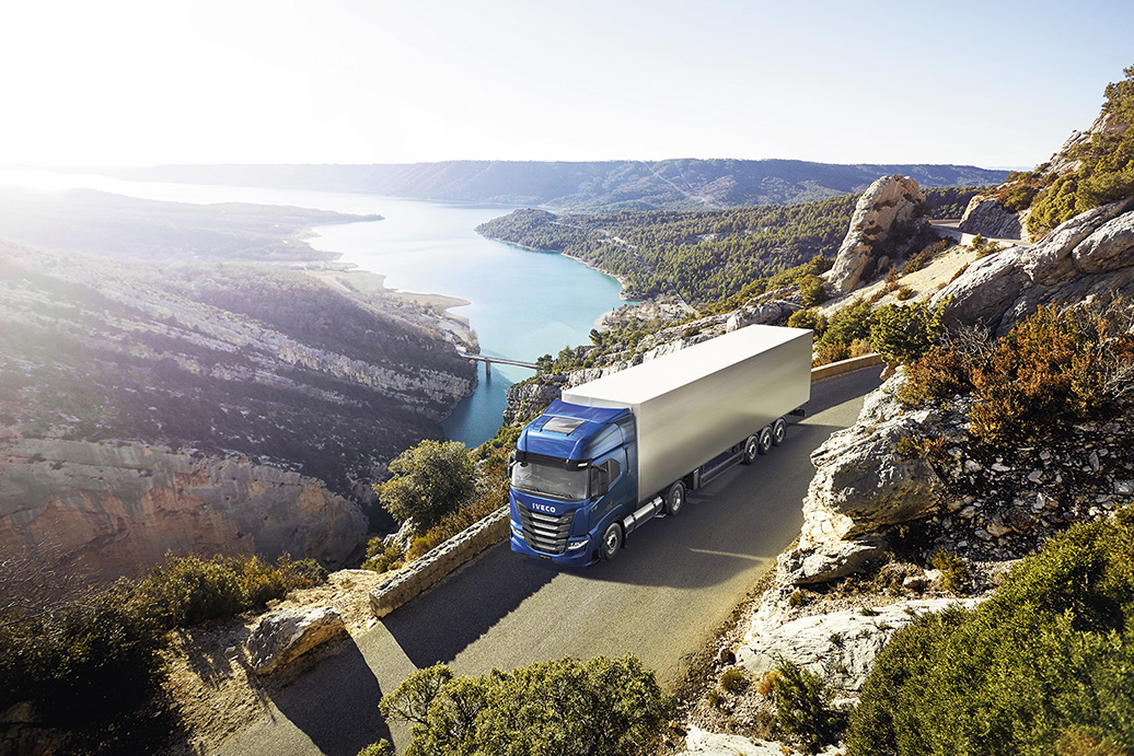 IVECO S-Way NP 460 GNL gana el premio de “Camión Sustentable 2021” en Europa