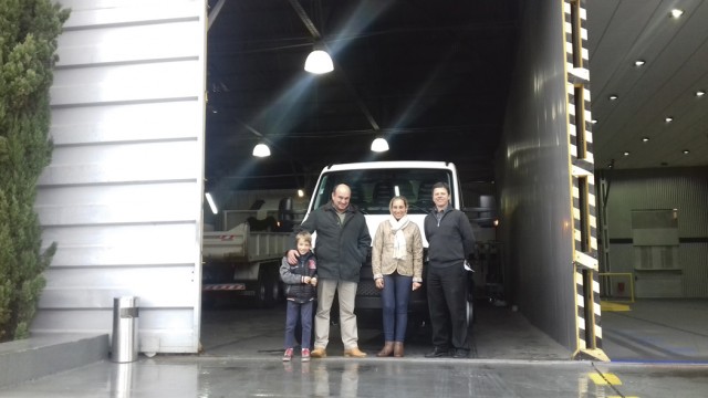 IVECO -  Mateo Pou, Cecilia Rodríguez y Pablo Pou 