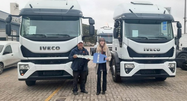 IVECO - JR Transportes