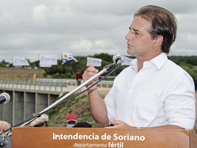 Presidente Lacalle Pou inauguró puente entre Lares y Perseverano