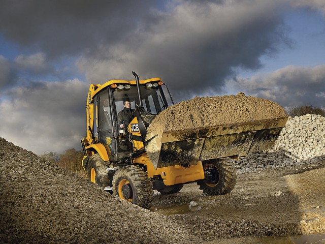 JCB_3CX_Global_4