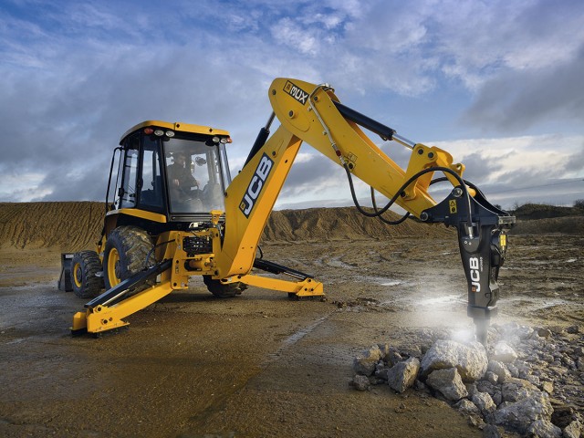 JCB_3CX_Global_5