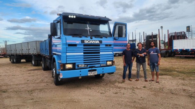 AUTOMOTORA H. PINTADO / SCANIA. Juan José Arbiza y Gonzalo Arbiza