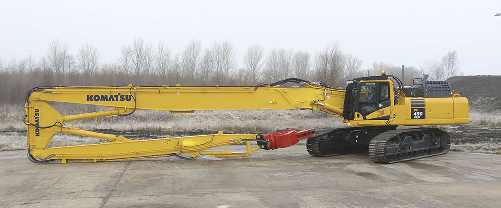 Komatsu presenta un nuevo sistema de cambio de pluma para excavadoras de demolición de alto alcance