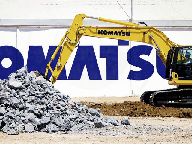 KOMATSU