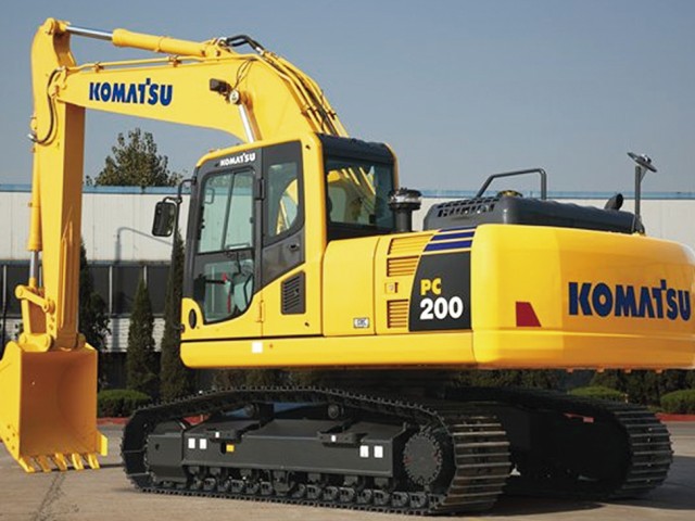 KOMATSU_PC_200