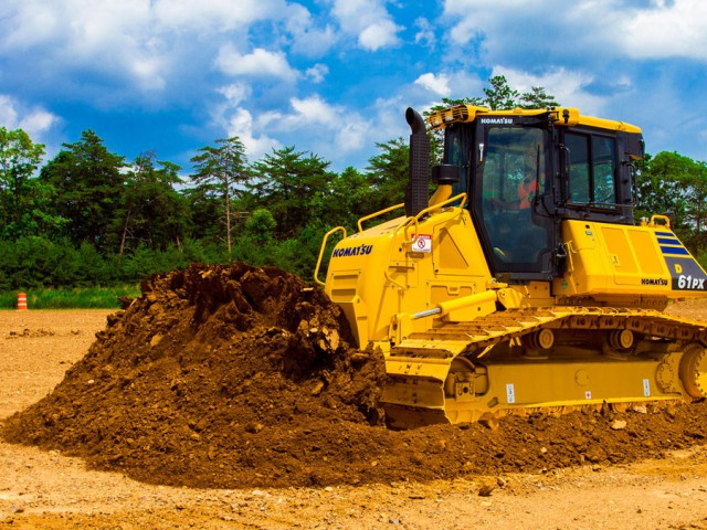 Komatsu_D61EX_PX-24