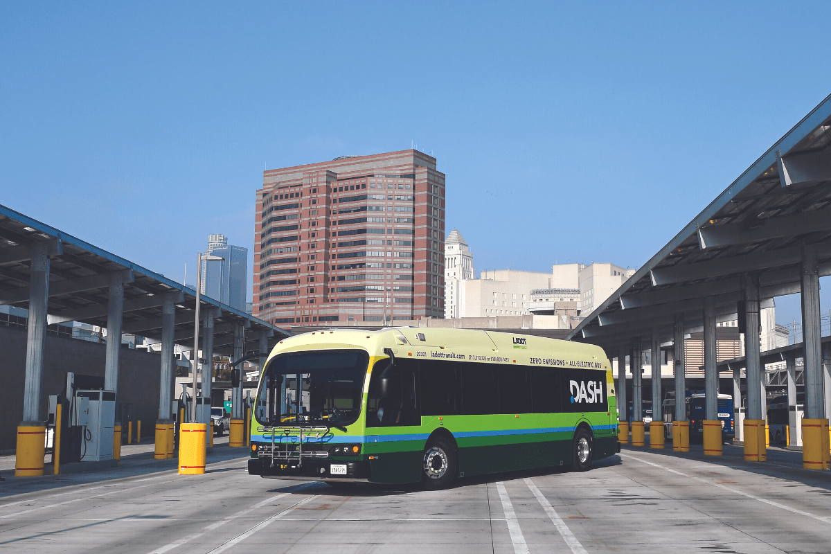 Los Ángeles instalará un sistema de carga de autobuses eléctricos de 7,5 megavatios