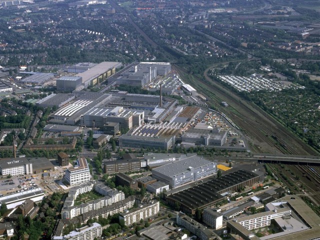 Mercedes-Benz invertirá 450 millones en modernizar las plantas de producción de la nueva Sprinter