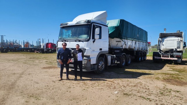 AUTOMOTORA H. PINTADO / MERCEDES-BENZ. Agro Celeste SRL.