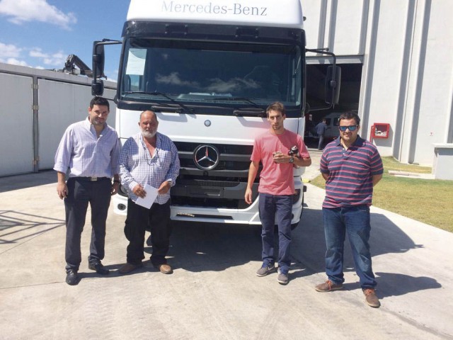 MERCEDES-BENZ / Jumpi Transportes