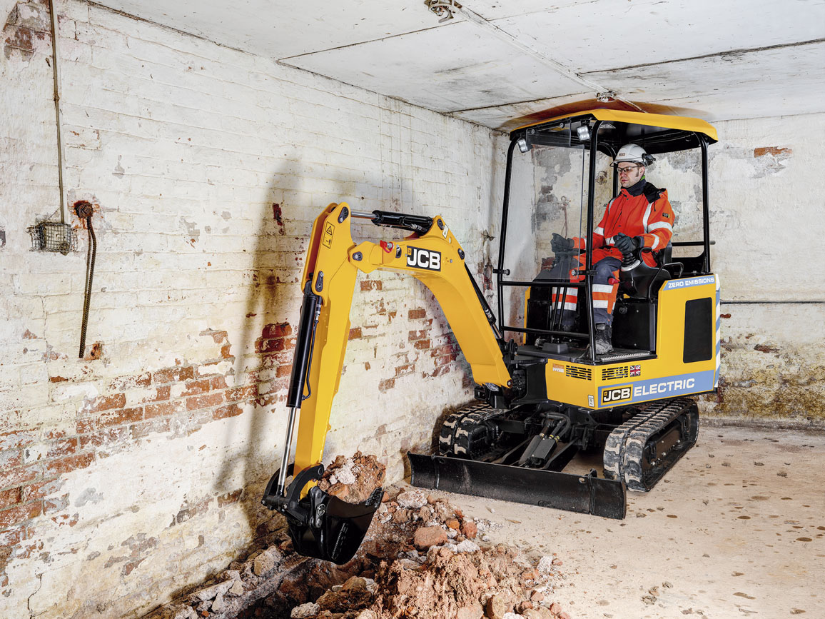 JCB enciende el interés con su primer miniexcavadora eléctrica