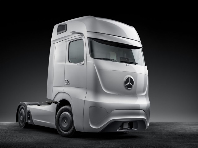 Mercedes-Benz-Future-Truck-2025-1