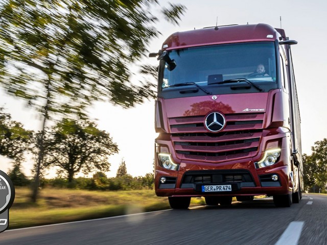 El nuevo Mercedes-Benz Actros fue elegido como el mejor camión del 2020   