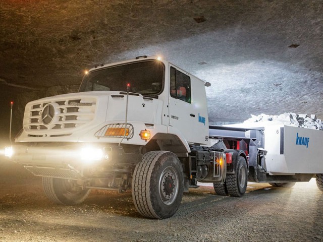 Mercedes-Benz Zetros: 150 metros bajo tierra