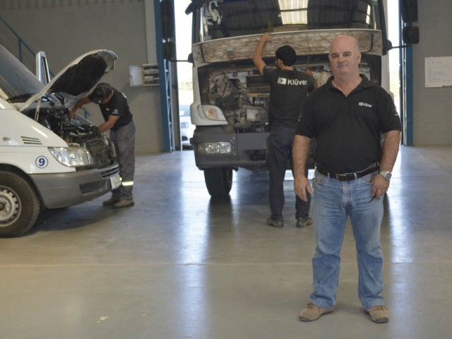 AUTOLIDER en Mercedes: Leandro Urdangarín: “Atendemos desde las Sprinter ambulancias hasta los camiones Actros forestales”