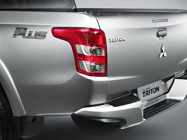 Mitsubishi_Triton_2015_4